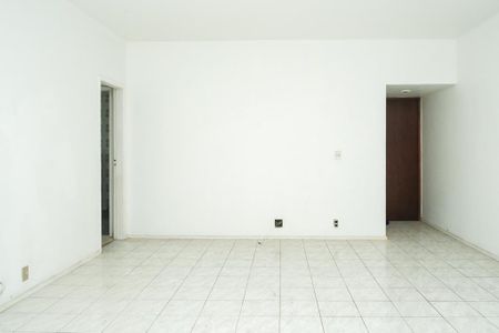 Apartamento para alugar com 131m², 3 quartos e 1 vaga