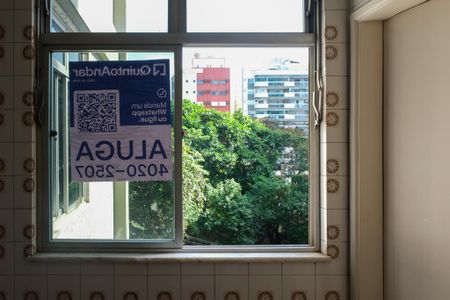 Apartamento para alugar com 131m², 3 quartos e 1 vaga