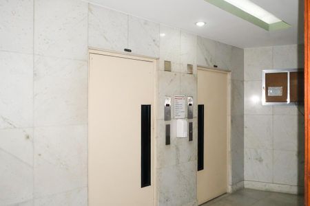 Apartamento para alugar com 131m², 3 quartos e 1 vaga