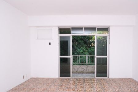 Apartamento para alugar com 131m², 3 quartos e 1 vaga