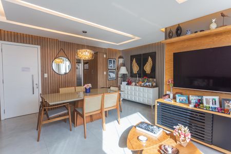Apartamento à venda com 85m², 3 quartos e 2 vagas Apartamento à venda com 85m², 3 quartos e 2 vagasSala