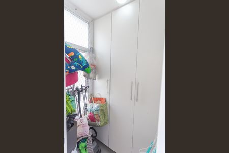 Apartamento à venda com 85m², 3 quartos e 2 vagas Apartamento à venda com 85m², 3 quartos e 2 vagasDespensa