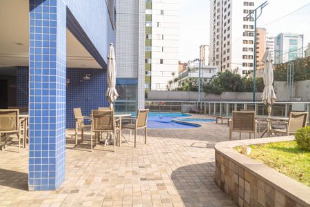 Apartamento à venda com 85m², 3 quartos e 2 vagas Apartamento à venda com 85m², 3 quartos e 2 vagasÁrea comum - Piscina