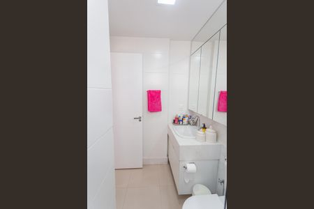 Apartamento à venda com 85m², 3 quartos e 2 vagas Apartamento à venda com 85m², 3 quartos e 2 vagasBanheiro da Suíte