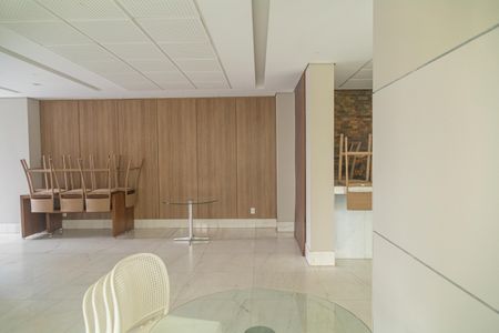 Apartamento à venda com 85m², 3 quartos e 2 vagas Apartamento à venda com 85m², 3 quartos e 2 vagasÁrea comum - Salão de festas