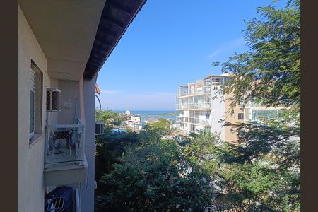 Apartamento para alugar com 77m², 2 quartos e 1 vaga Apartamento para alugar com 77m², 2 quartos e 1 vagaVISTA AO MAR DESDE VARANDA