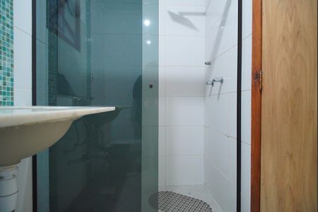 Banheiro Corredor de apartamento para alugar com 3 quartos, 82m² em Cristo Redentor, Porto Alegre