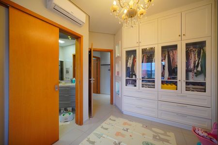 Apartamento para alugar com 272m², 4 quartos e 4 vagasDemi-Suíte 2