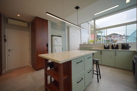 Apartamento para alugar com 272m², 4 quartos e 4 vagasCozinha