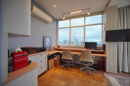 Apartamento para alugar com 272m², 4 quartos e 4 vagasSuíte/Escritório 2