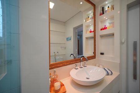 Apartamento para alugar com 272m², 4 quartos e 4 vagasBanheiro da Suíte 1
