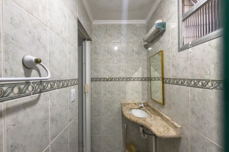 Apartamento para alugar com 65m², 2 quartos e 1 vaga Apartamento para alugar com 65m², 2 quartos e 1 vagaBanheiro da Suíte