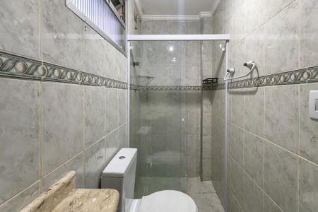 Apartamento para alugar com 65m², 2 quartos e 1 vaga Apartamento para alugar com 65m², 2 quartos e 1 vagaBanheiro da Suíte