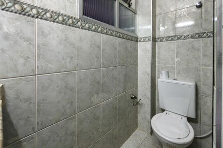 Apartamento para alugar com 65m², 2 quartos e 1 vaga Apartamento para alugar com 65m², 2 quartos e 1 vagaBanheiro