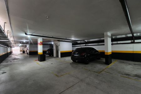Apartamento para alugar com 42m², 1 quarto e 1 vaga Apartamento para alugar com 42m², 1 quarto e 1 vagaGaragem