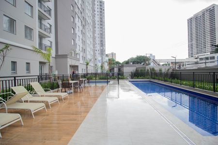 Apartamento para alugar com 36m², 2 quartos e sem vaga Apartamento para alugar com 36m², 2 quartos e sem vagaÁrea comum - Piscina