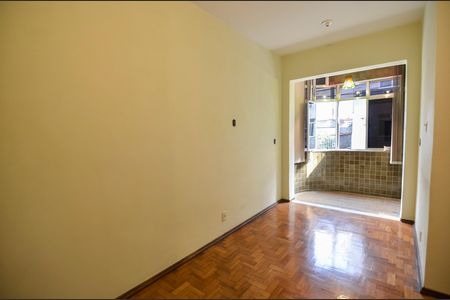 Sala de apartamento à venda com 2 quartos, 78m² em Grajaú, Rio de Janeiro