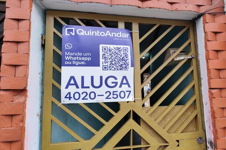 Casa para alugar com 49m², 1 quarto e sem vaga Casa para alugar com 49m², 1 quarto e sem vagaFachada