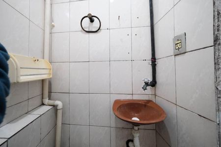 Banheiro de casa para alugar com 1 quarto, 49m² em Jardim Matarazzo, São Paulo
