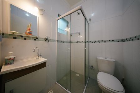 Casa de condomínio à venda com 88m², 2 quartos e 1 vaga Casa de condomínio à venda com 88m², 2 quartos e 1 vagaBanheiro da Suíte 2