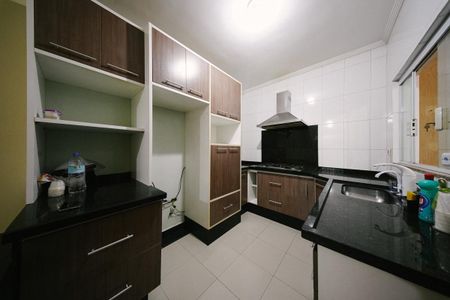 Casa de condomínio à venda com 88m², 2 quartos e 1 vaga Casa de condomínio à venda com 88m², 2 quartos e 1 vagaCozinha