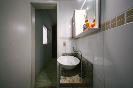 Casa de condomínio à venda com 88m², 2 quartos e 1 vaga Casa de condomínio à venda com 88m², 2 quartos e 1 vagaBanheiro da Suíte 1