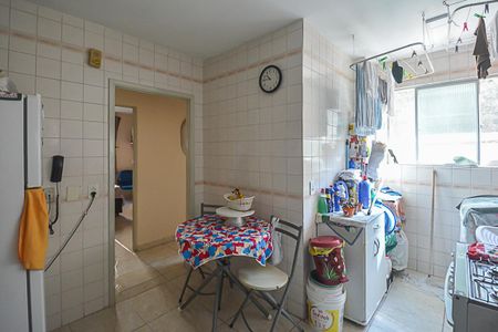 Apartamento à venda com 54m², 2 quartos e 1 vaga Apartamento à venda com 54m², 2 quartos e 1 vagaCozinha e Área de Serviço