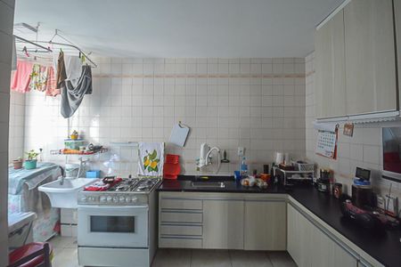 Apartamento à venda com 54m², 2 quartos e 1 vaga Apartamento à venda com 54m², 2 quartos e 1 vagaCozinha e Área de Serviço