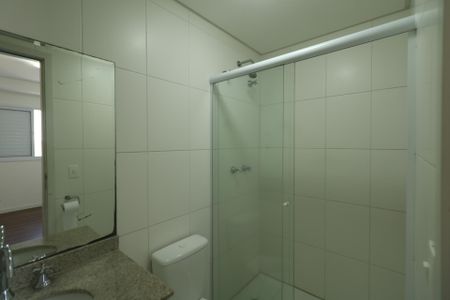 Apartamento para alugar com 63m², 2 quartos e 1 vaga Apartamento para alugar com 63m², 2 quartos e 1 vagaBanheiro da Suíte