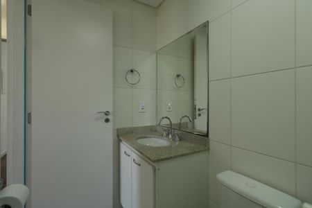 Apartamento para alugar com 63m², 2 quartos e 1 vaga Apartamento para alugar com 63m², 2 quartos e 1 vagaBanheiro da Suíte