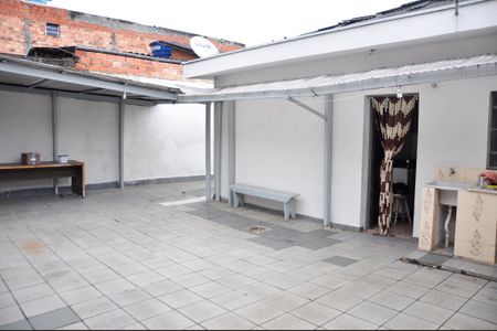 Casa à venda com 168m², 4 quartos e 3 vagas Casa à venda com 168m², 4 quartos e 3 vagasÁrea de serviço