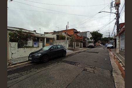 Casa à venda com 168m², 4 quartos e 3 vagas Casa à venda com 168m², 4 quartos e 3 vagasFachada