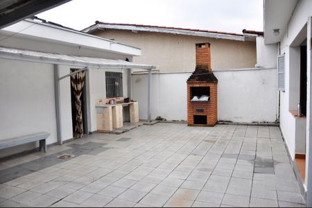 Casa à venda com 168m², 4 quartos e 3 vagas Casa à venda com 168m², 4 quartos e 3 vagasÁrea de serviço