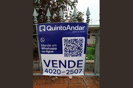 Casa à venda com 168m², 4 quartos e 3 vagas Casa à venda com 168m², 4 quartos e 3 vagasPlaca