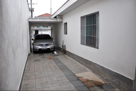 Casa à venda com 168m², 4 quartos e 3 vagas Casa à venda com 168m², 4 quartos e 3 vagasGaragem