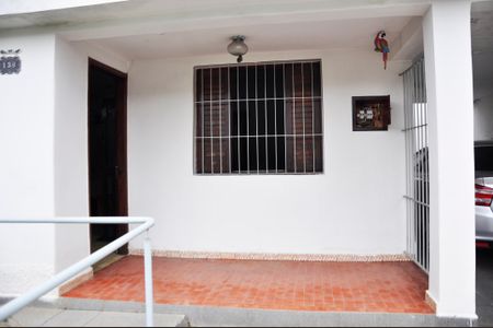Casa à venda com 168m², 4 quartos e 3 vagas Casa à venda com 168m², 4 quartos e 3 vagasÁrea Externa