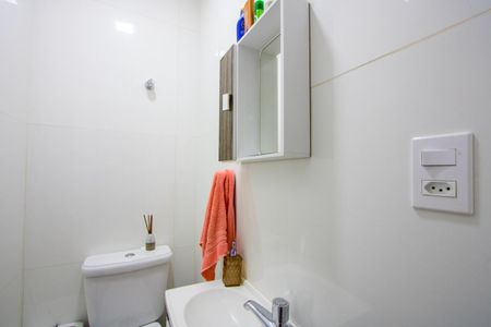 Apartamento à venda com 81m², 2 quartos e 1 vagaBanheiro de serviço