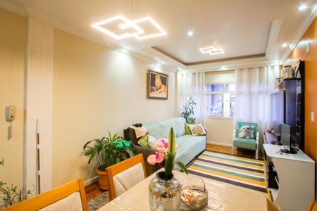 Apartamento à venda com 81m², 2 quartos e 1 vagaSala