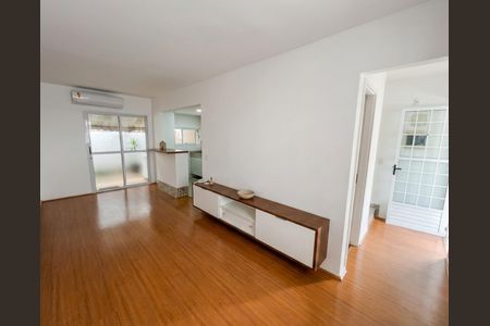 Sala de casa de condomínio à venda com 3 quartos, 86m² em Vargem Pequena, Rio de Janeiro