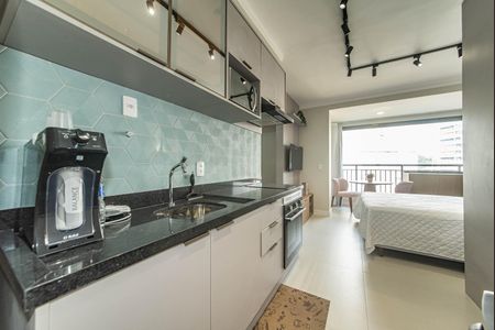 Cozinha de kitnet/studio para alugar com 1 quarto, 25m² em Butantã, São Paulo