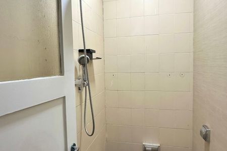 Apartamento para alugar com 117m², 3 quartos e sem vaga
