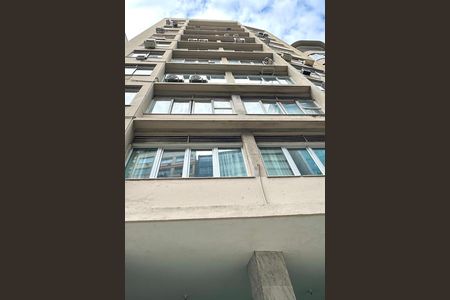 Apartamento para alugar com 117m², 3 quartos e sem vaga
