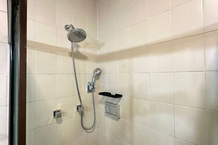 Apartamento para alugar com 117m², 3 quartos e sem vaga