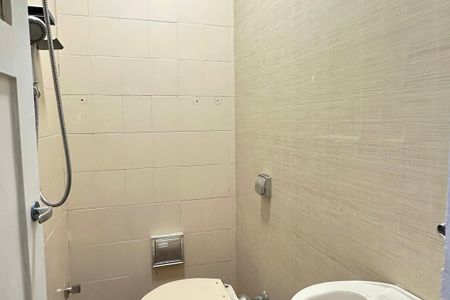 Apartamento para alugar com 117m², 3 quartos e sem vaga