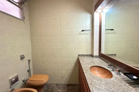Apartamento para alugar com 117m², 3 quartos e sem vaga