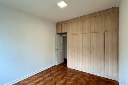 Apartamento para alugar com 117m², 3 quartos e sem vaga