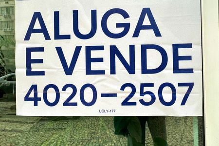 Apartamento para alugar com 117m², 3 quartos e sem vaga