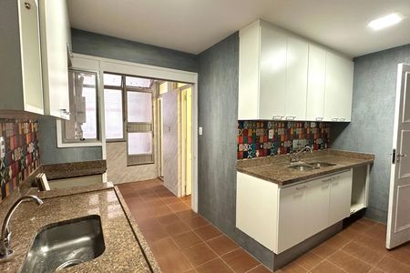 Apartamento para alugar com 117m², 3 quartos e sem vaga
