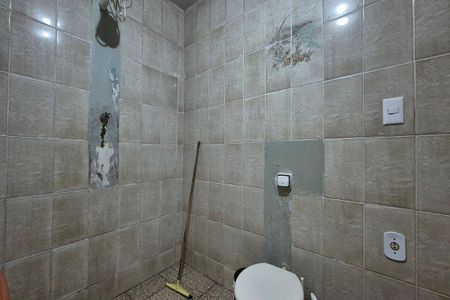 Casa à venda com 273m², 7 quartos e 1 vaga Casa à venda com 273m², 7 quartos e 1 vagaBanheiro