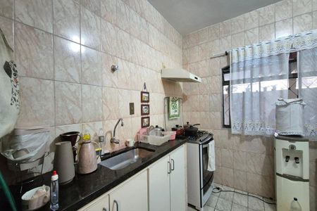 Casa à venda com 273m², 7 quartos e 1 vaga Casa à venda com 273m², 7 quartos e 1 vagaCozinha